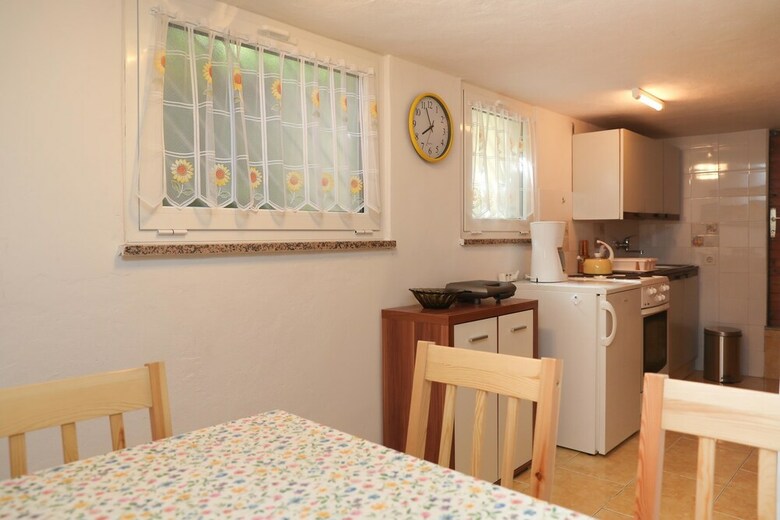 Apartments Knezovic