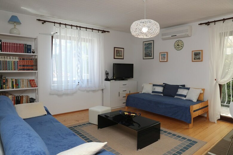 Apartments Knezovic