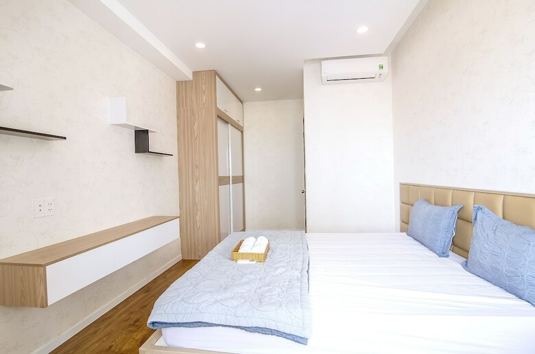 Henry Apartment Sunrise City