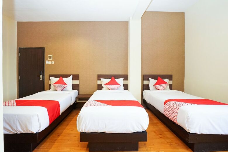 Hostal Oyo 275 Hotel Kita