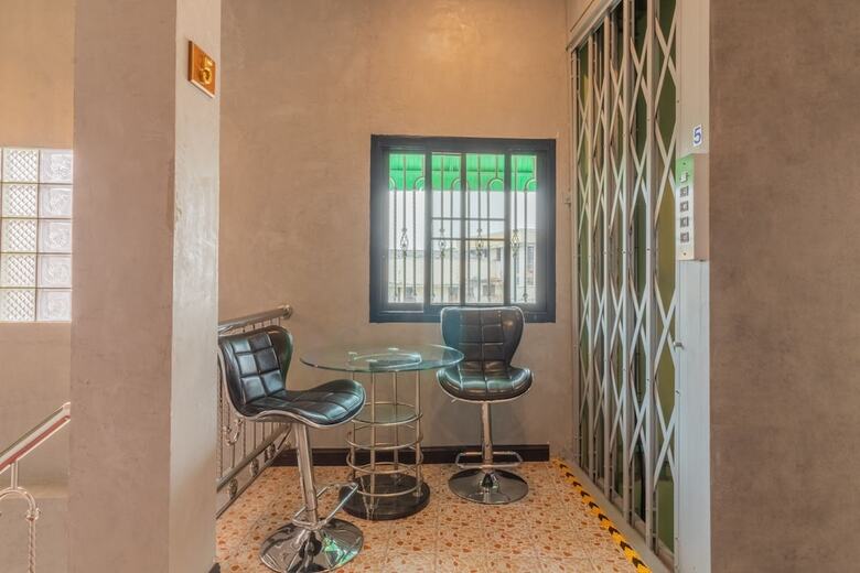 Hostal Phranakhon Hostel