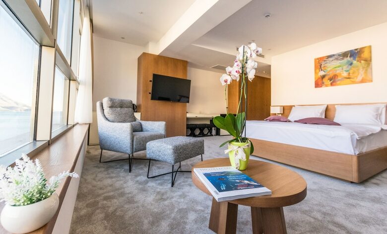 Hotel Harmonia By Dukley