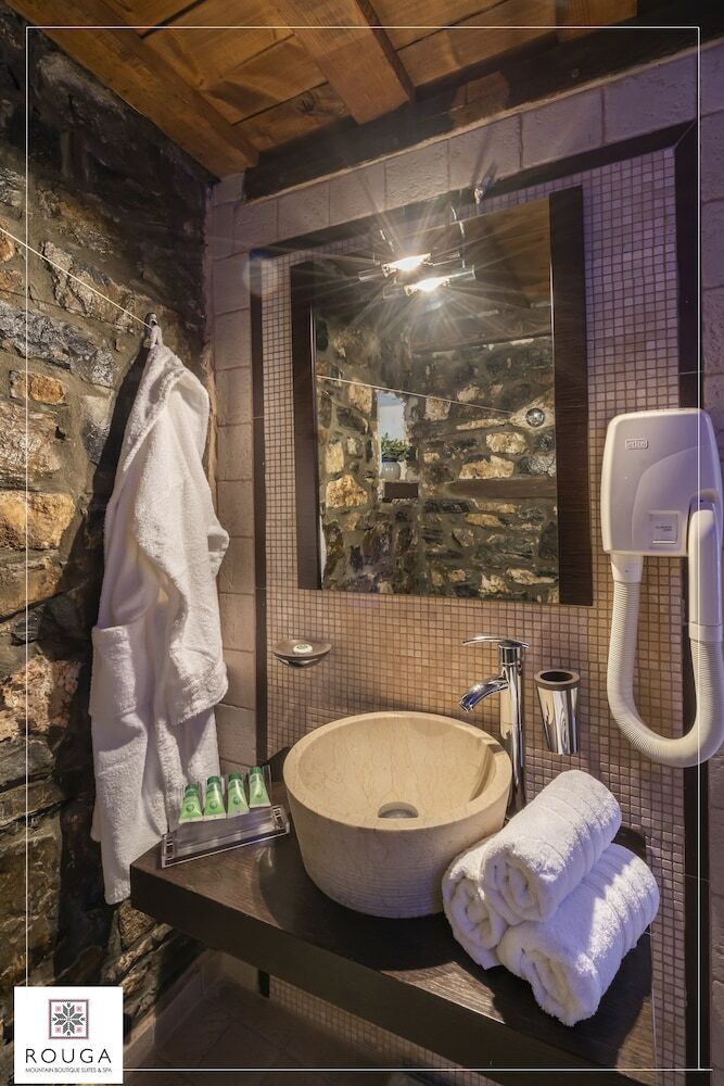 Hotel Rouga Mountain Boutique Suites & Spa