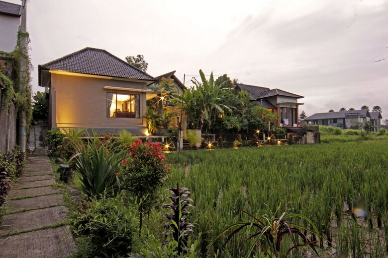 Bed & Breakfast Dupa Sri Wedari Villa