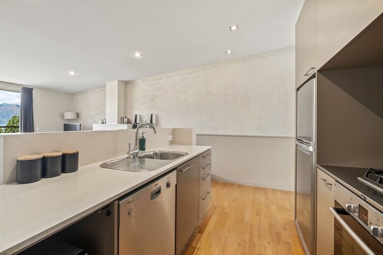 Scenic Queenstown Apartment