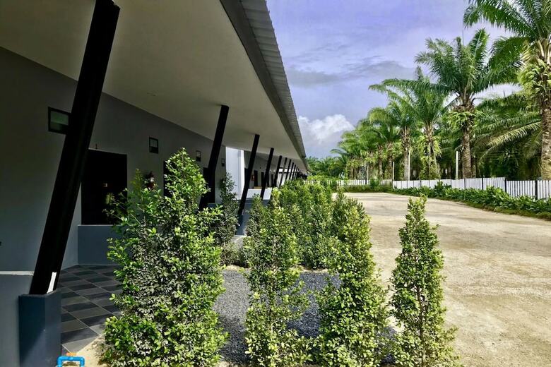 Hotel Oyo 809 Golden Palm Resort
