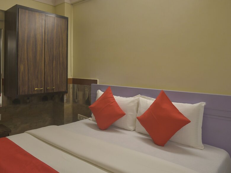 Hotel Oyo 18615 Jaya Mahal