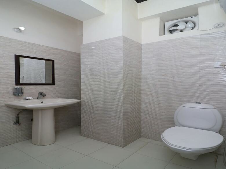 Hotel Oyo 24951 Vaibhav Palace