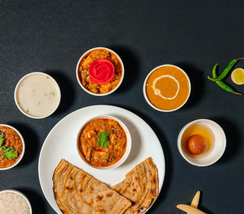 Hotel Oyo 24039 Silverkey Padmasri Gachibowli