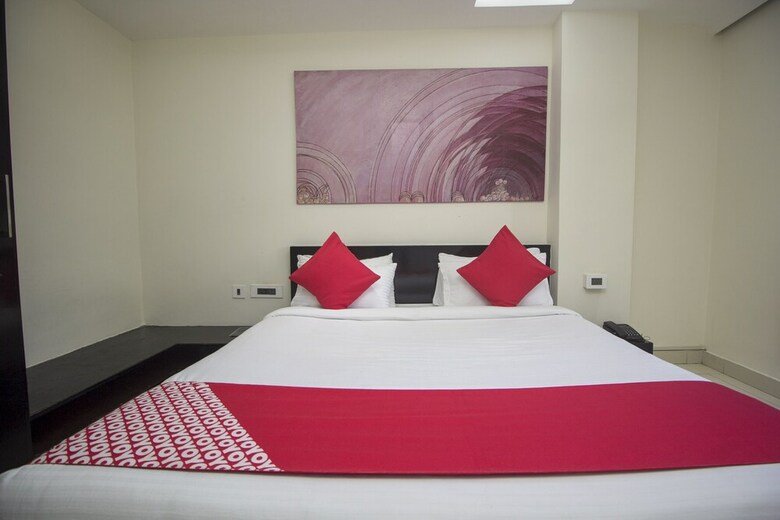 Oyo 24798 Kiwi Hotel Yavachi
