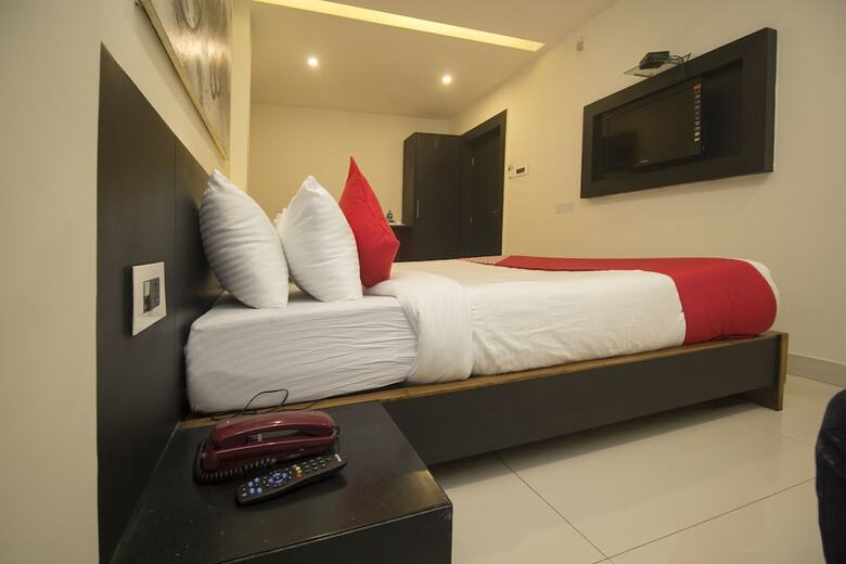 Oyo 24798 Kiwi Hotel Yavachi