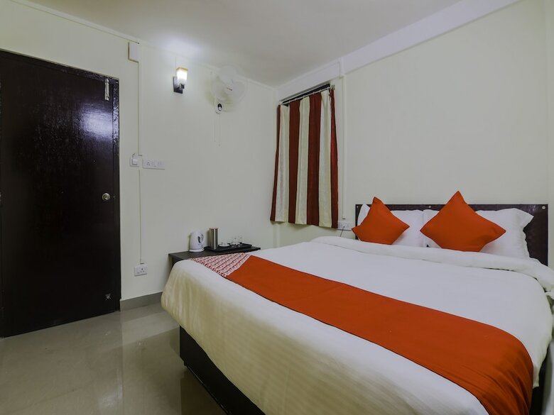 Hotel Oyo 18759 Nirvana Guest House