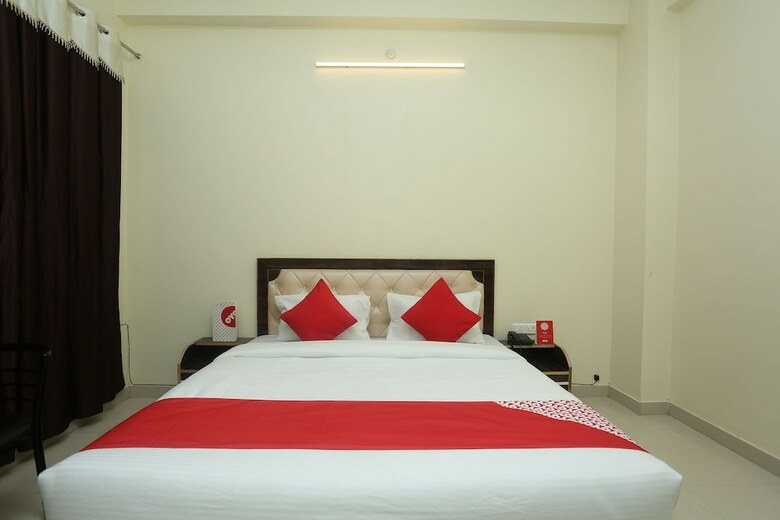 Hotel Oyo 16995 Sr Blessings