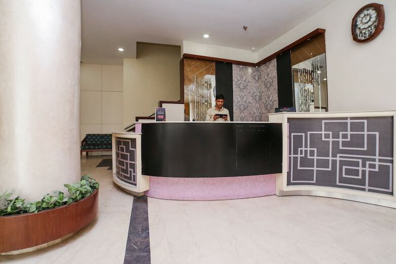 Hotel Edition O 30052 Chinmay Resorts