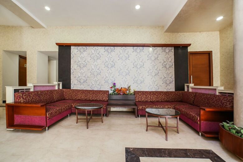 Hotel Edition O 30052 Chinmay Resorts