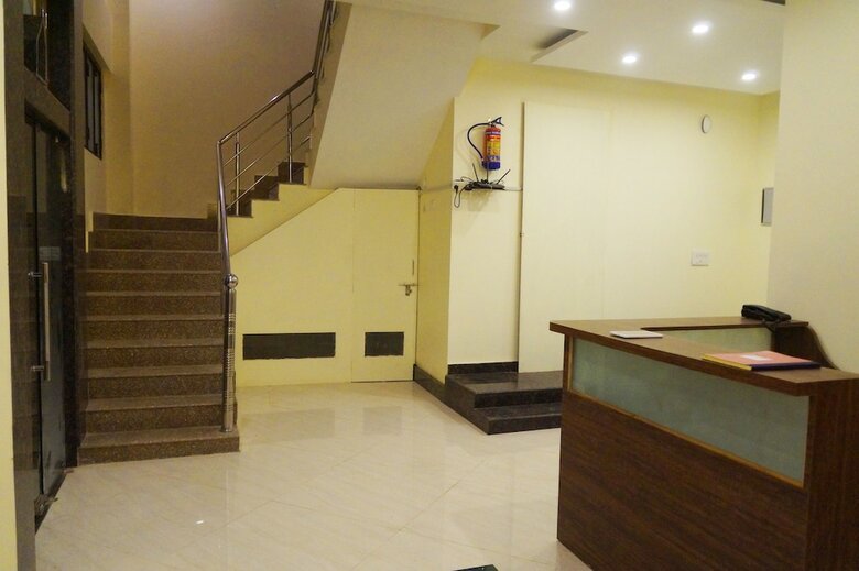 Hotel Oyo 16708 Sada Shiv Guest House