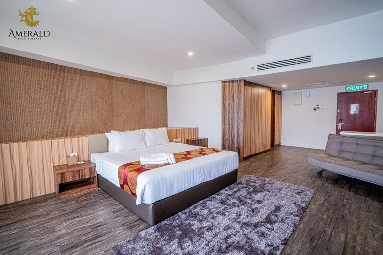 Amerald Resort Hotel Desaru