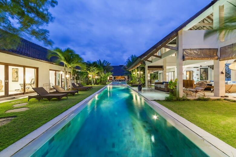 Abaca Villas