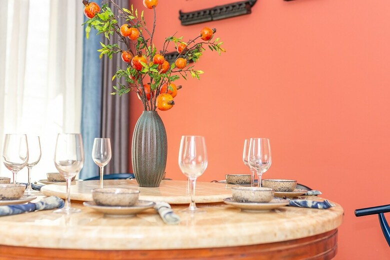 Locals Boutique Apartment  Huafa  No.8