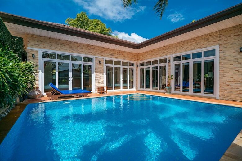Rawai Private Villas - Pool And Garden