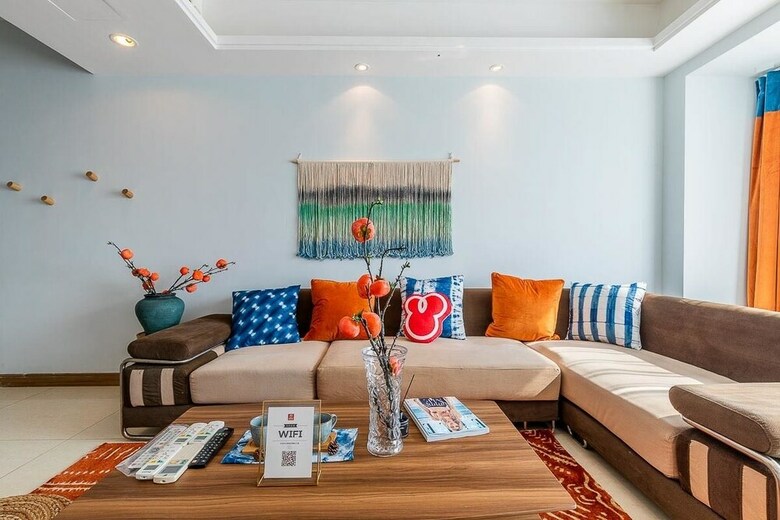 Locals Boutique Apartment  Huafa  No.2