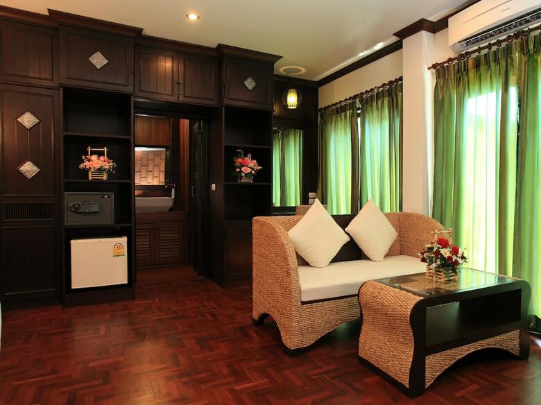 Sathu Hotel