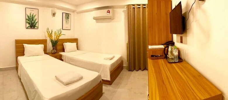 Louis Hotel - Bui Vien Walking Street