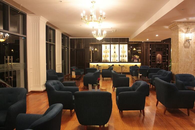Phoenix Hotel