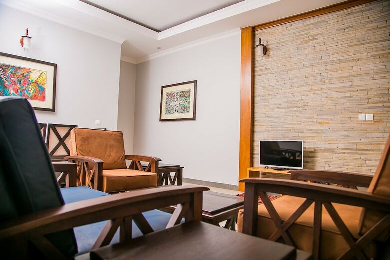 Hotel Nyumbani Cottages