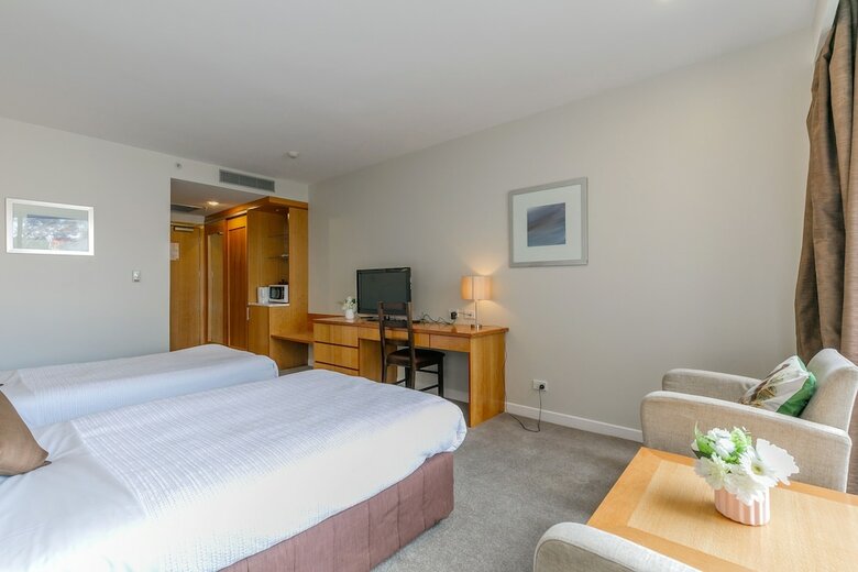 Boulevard Hotel