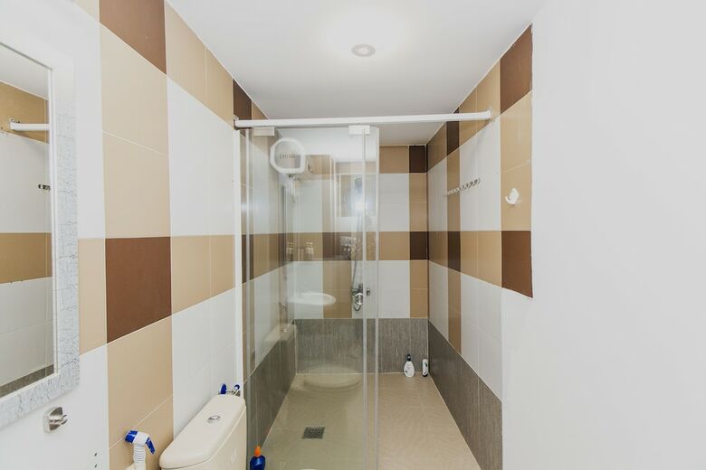 Hotel Shjmily House