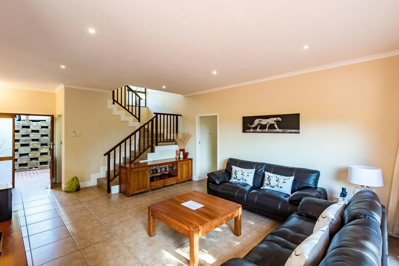 Turnberry House T16 - Selborne Golf Estate