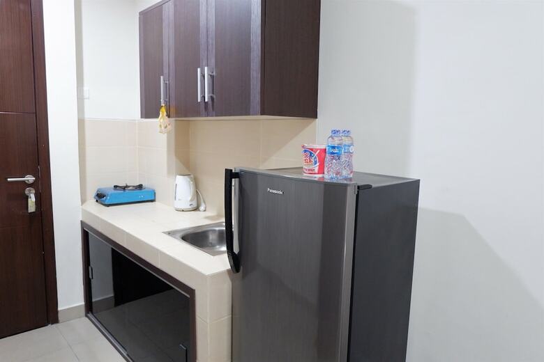 Pool View Studio Room Saveria Apartment Near Aeon Mall