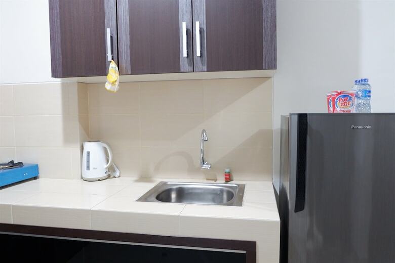 Pool View Studio Room Saveria Apartment Near Aeon Mall