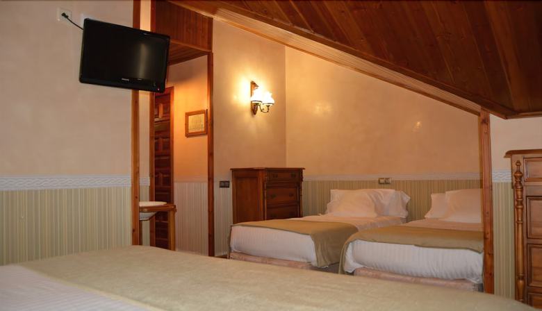 Hostal La Font