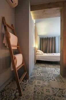 Hostal La Vi�a
