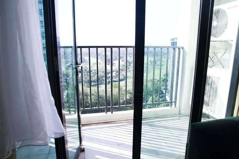 2br Hampton's Park Apartment Near Pondok Indah