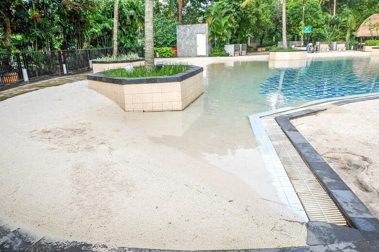 2br Hampton's Park Apartment Near Pondok Indah