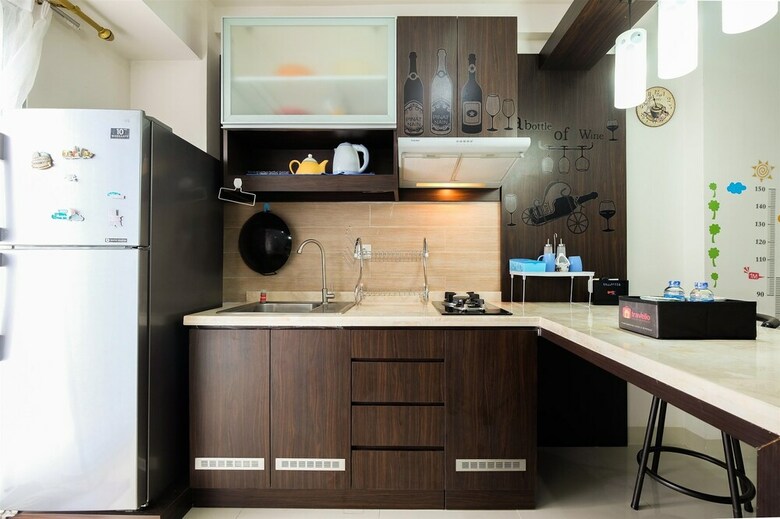 Spacious 1br The Oak Apartment Near Kelapa Gading
