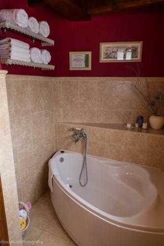 Apartamentos Rurales La Canalina