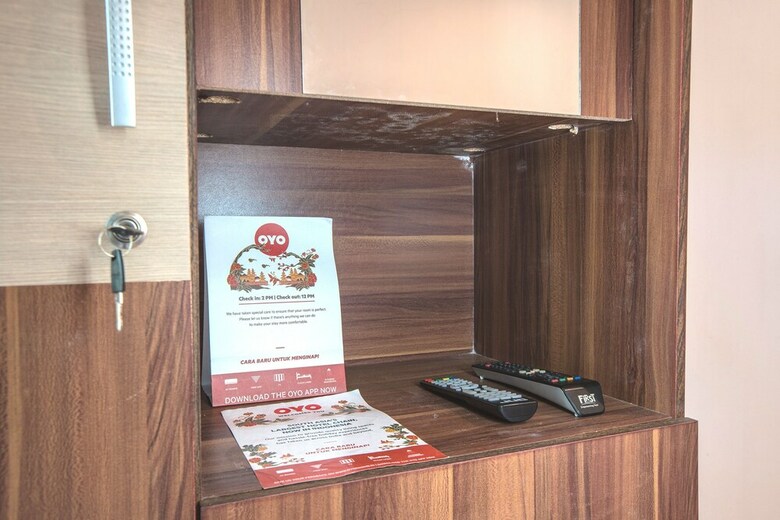 Hostal Oyo 332 Residence G17