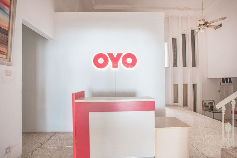 Hostal Oyo 332 Residence G17