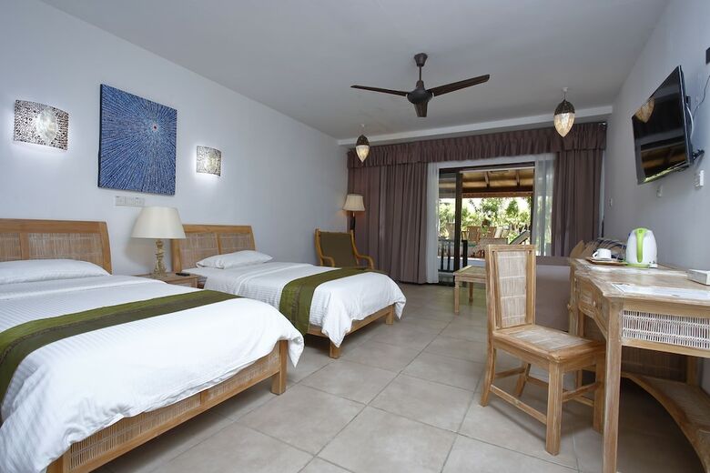Hotel Sutera @ Mantanani Island Resort & Spa