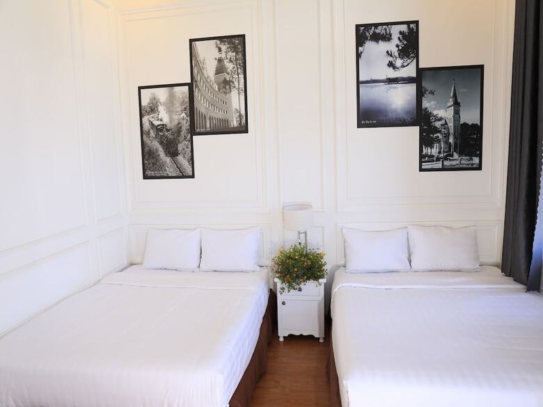 Tea Leaf Hotel 2