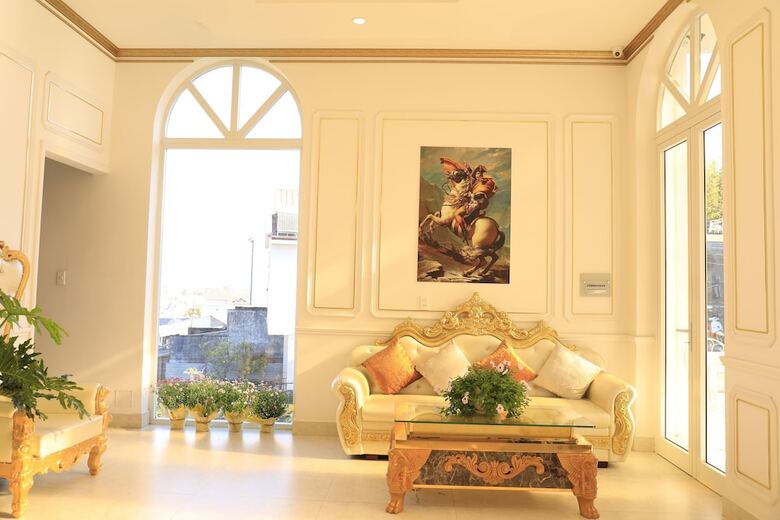 Tea Leaf Hotel 2