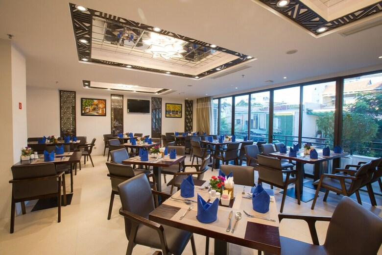 Aloha Hotel Nha Trang