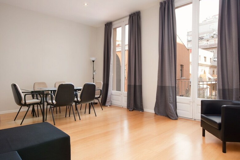 Modern Center Apartments