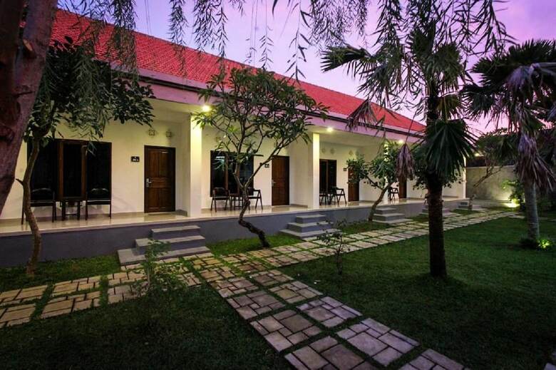 Bed & Breakfast Adil Villa And Resort