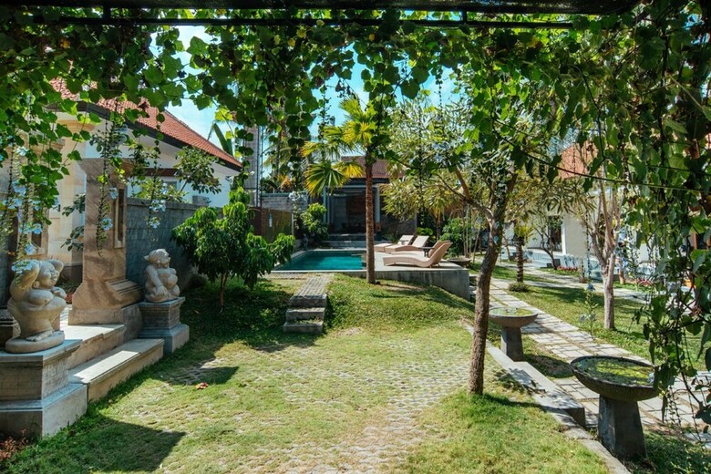 Bed & Breakfast Adil Villa And Resort