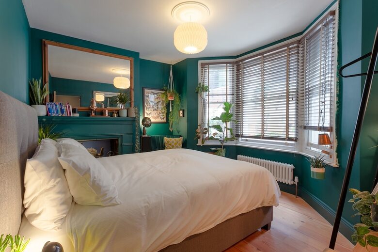 Modern 2 Bedroom Garden Apartment In West Hampstead